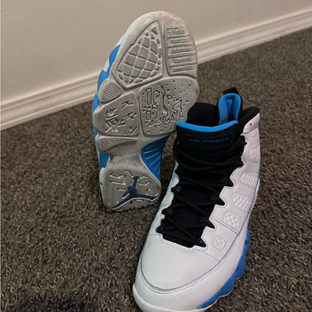 Retro 9 - Picture 2 of 3